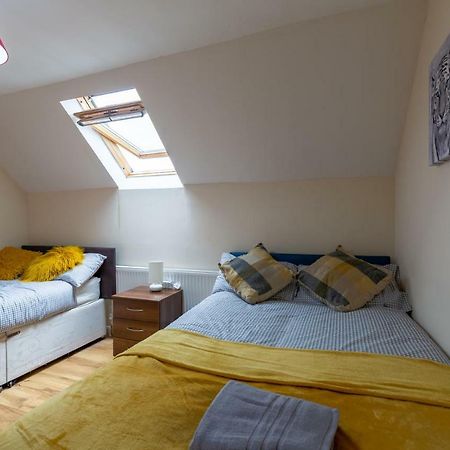 Newcastle City Studio Apartments Екстер'єр фото