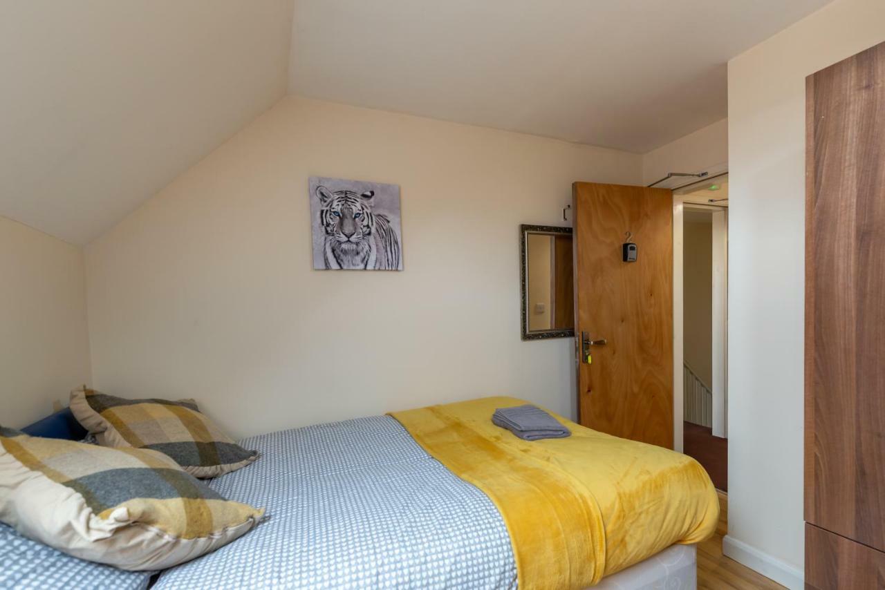 Newcastle City Studio Apartments Екстер'єр фото