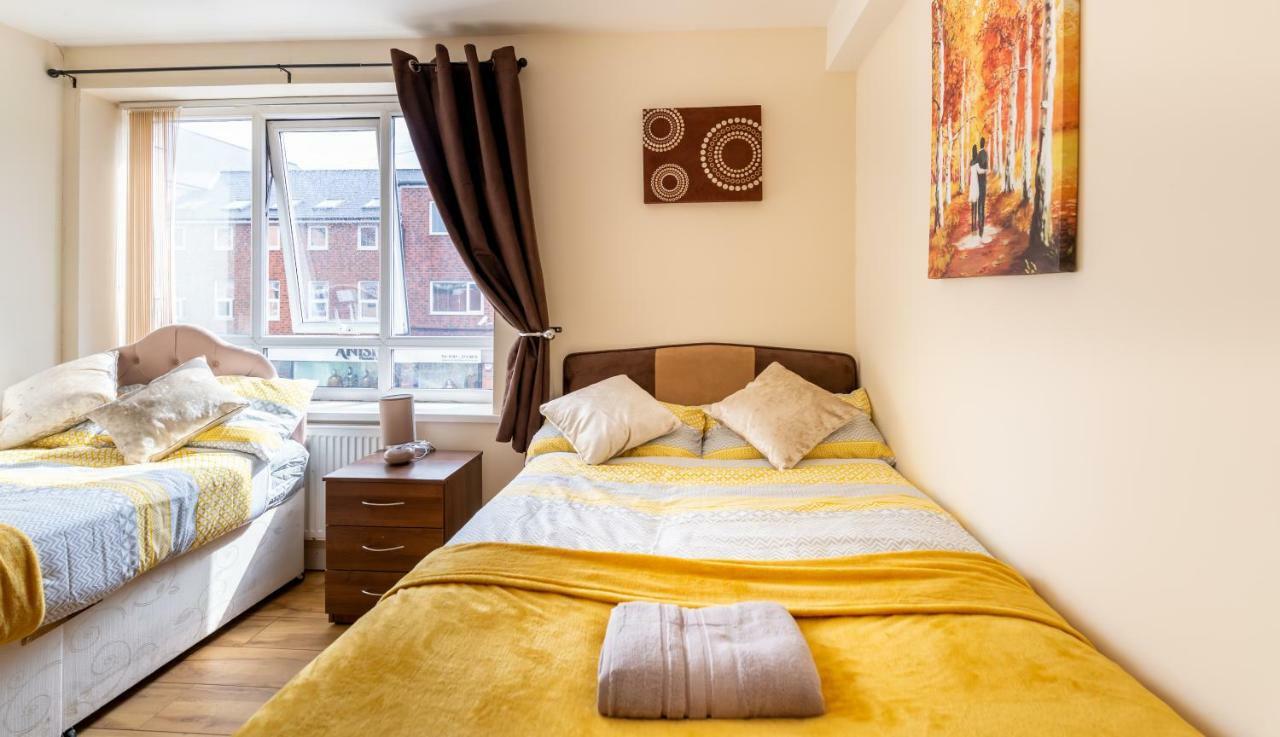 Newcastle City Studio Apartments Екстер'єр фото