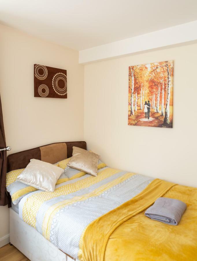 Newcastle City Studio Apartments Екстер'єр фото